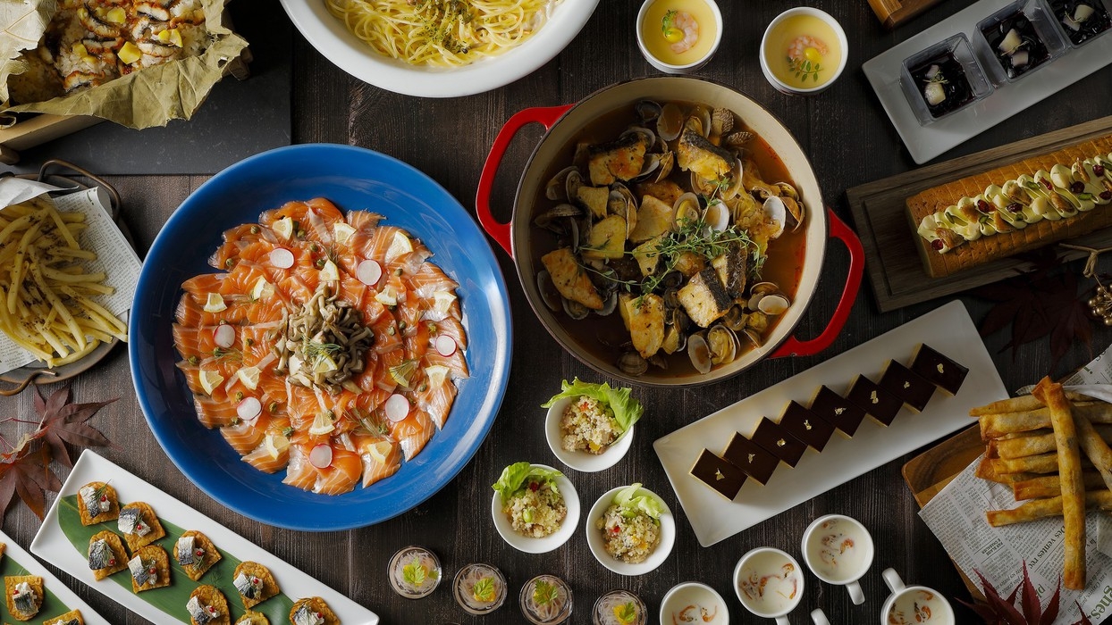 OHMI Cuisine Buffet Dinner選べるメインディッシュ付 平日限定 (2食付)　