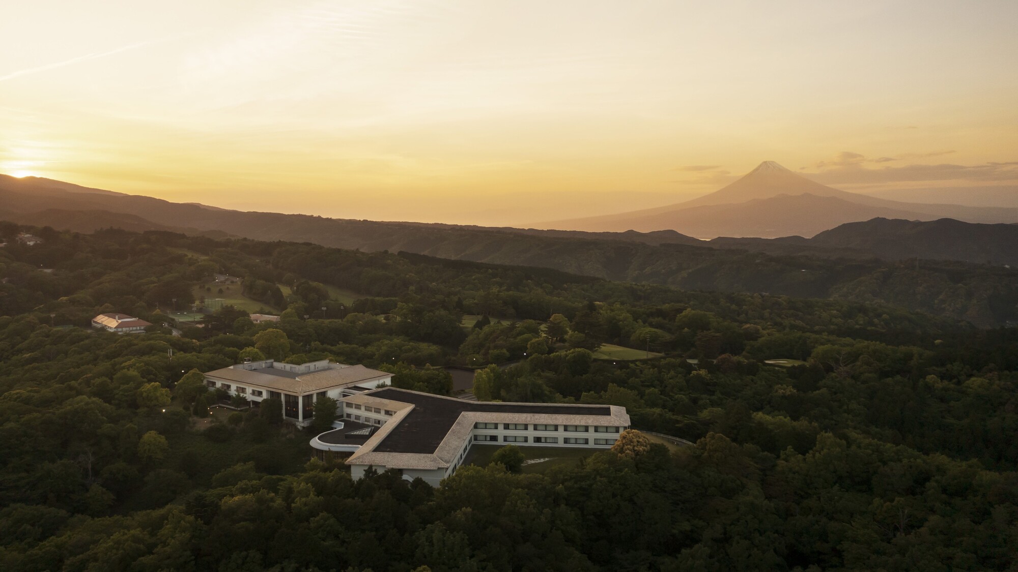 伊豆マリオットホテル修善寺_空撮_夕景