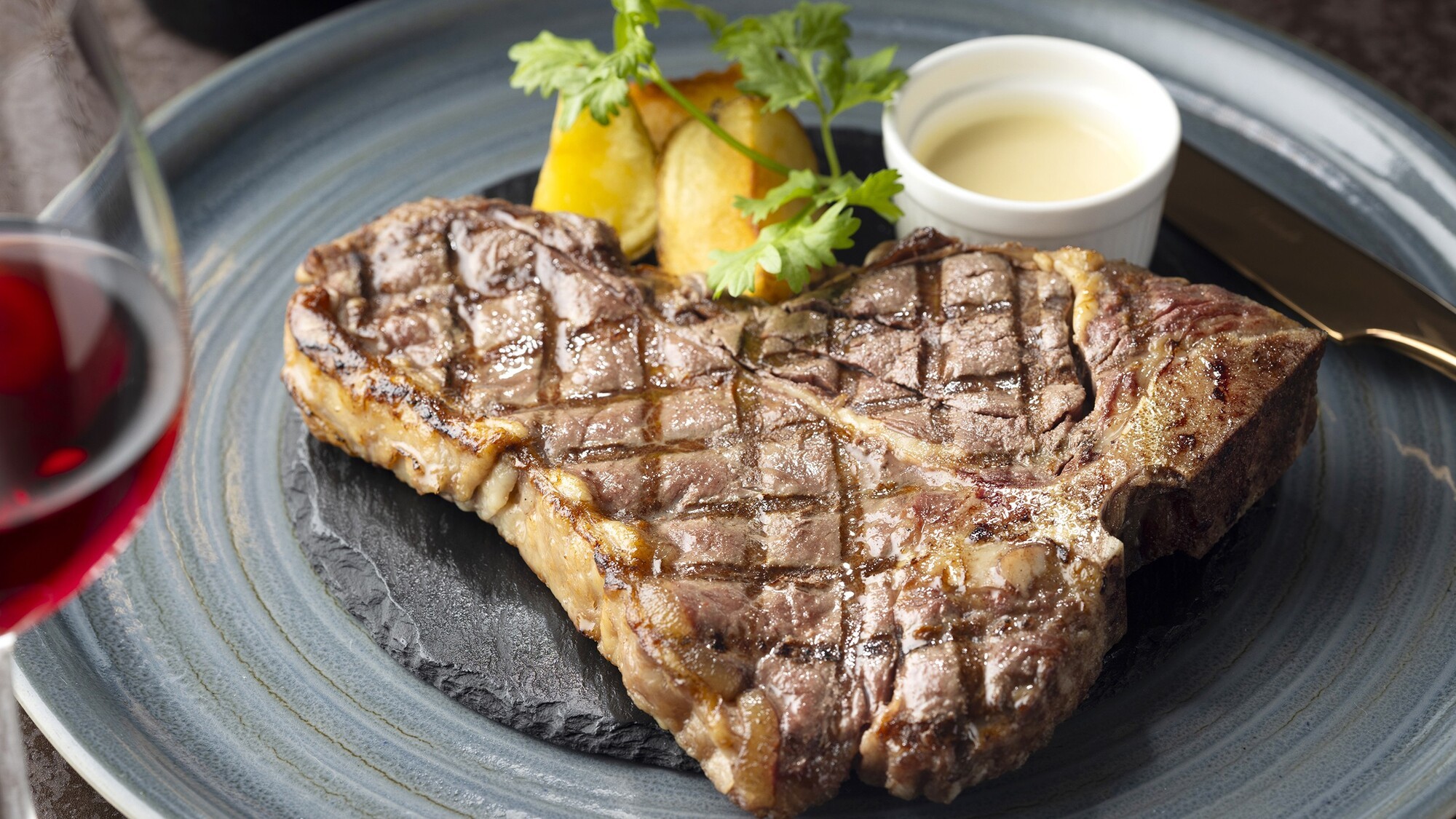 グリル：Tボーン+5,000