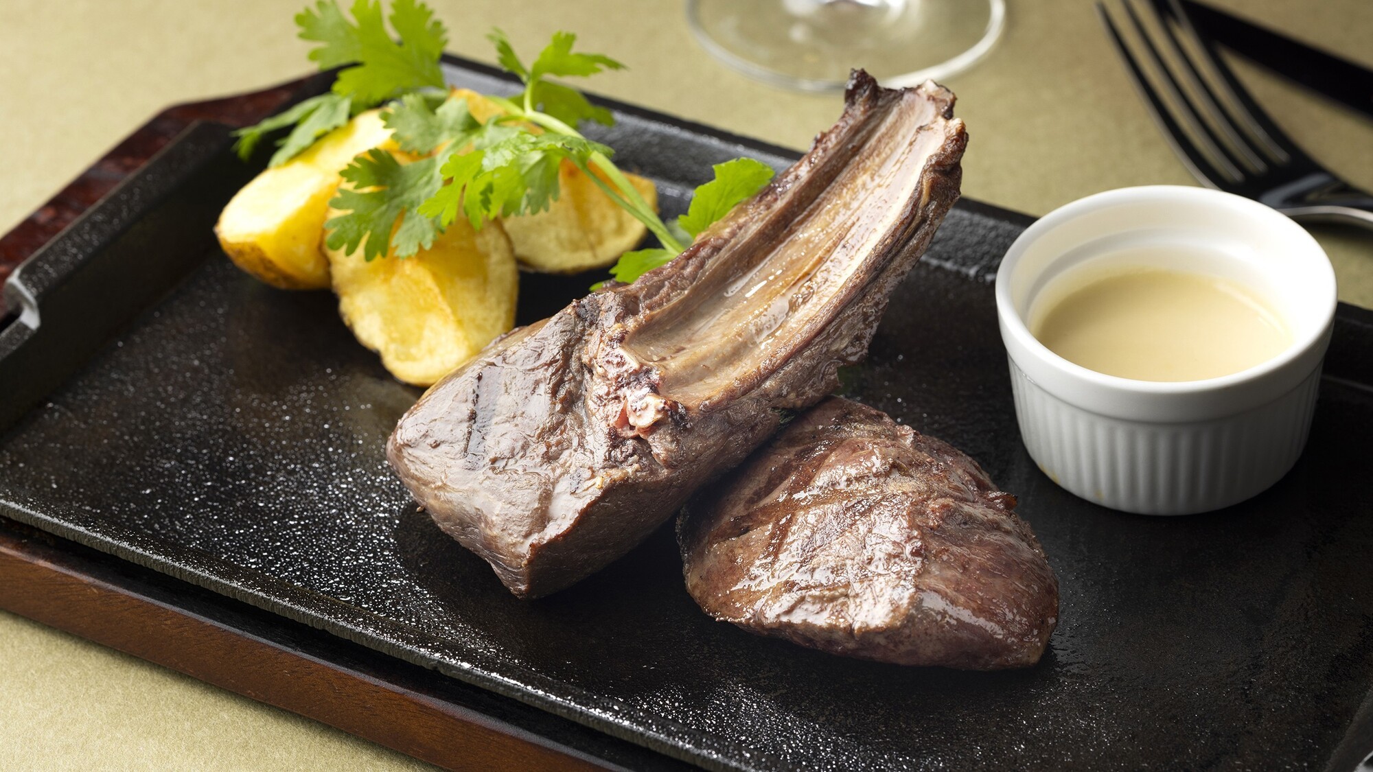 グリル：イズシカのグリル+2,500