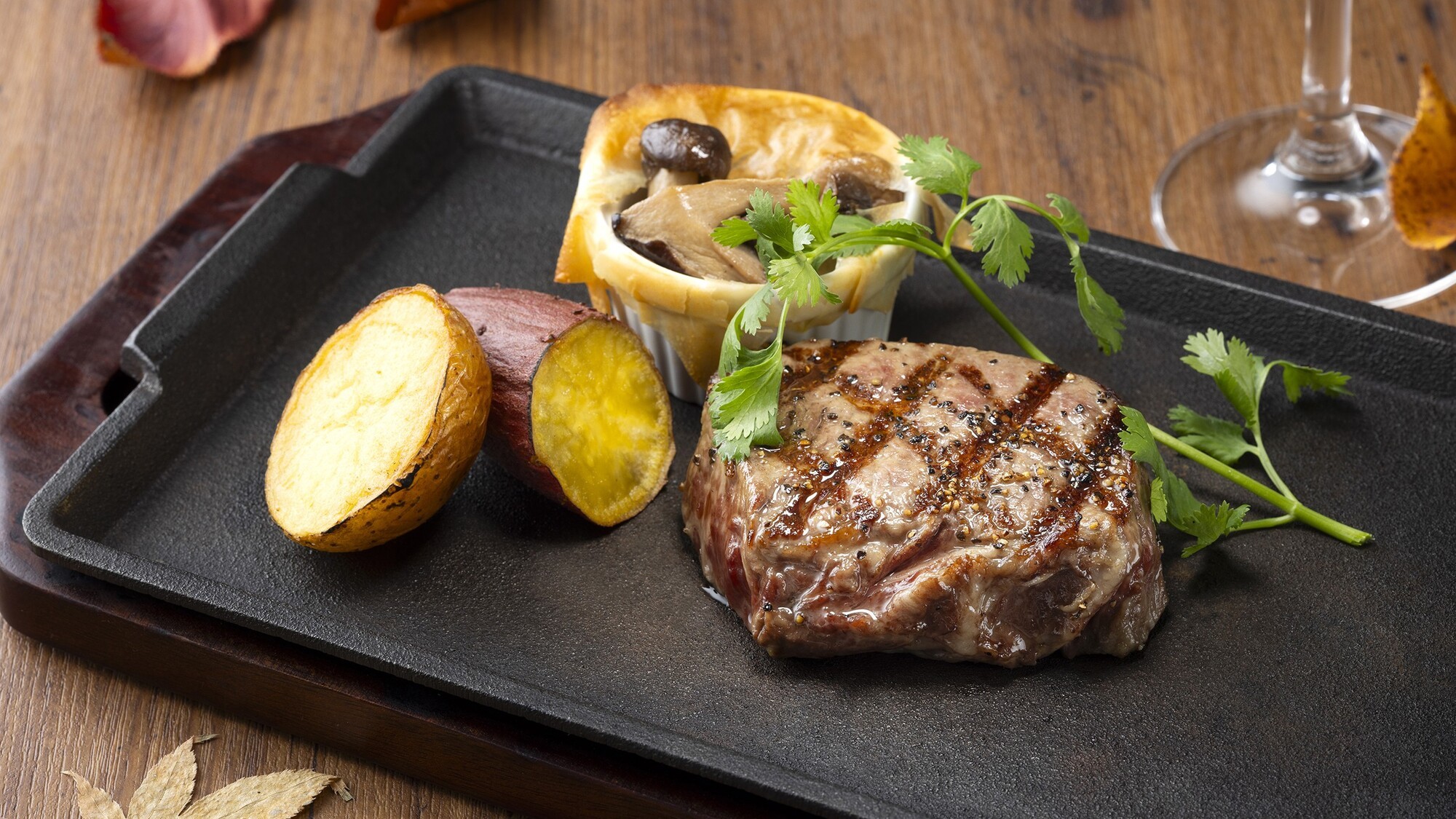 グリル：黒毛和牛サーロイン+2,500