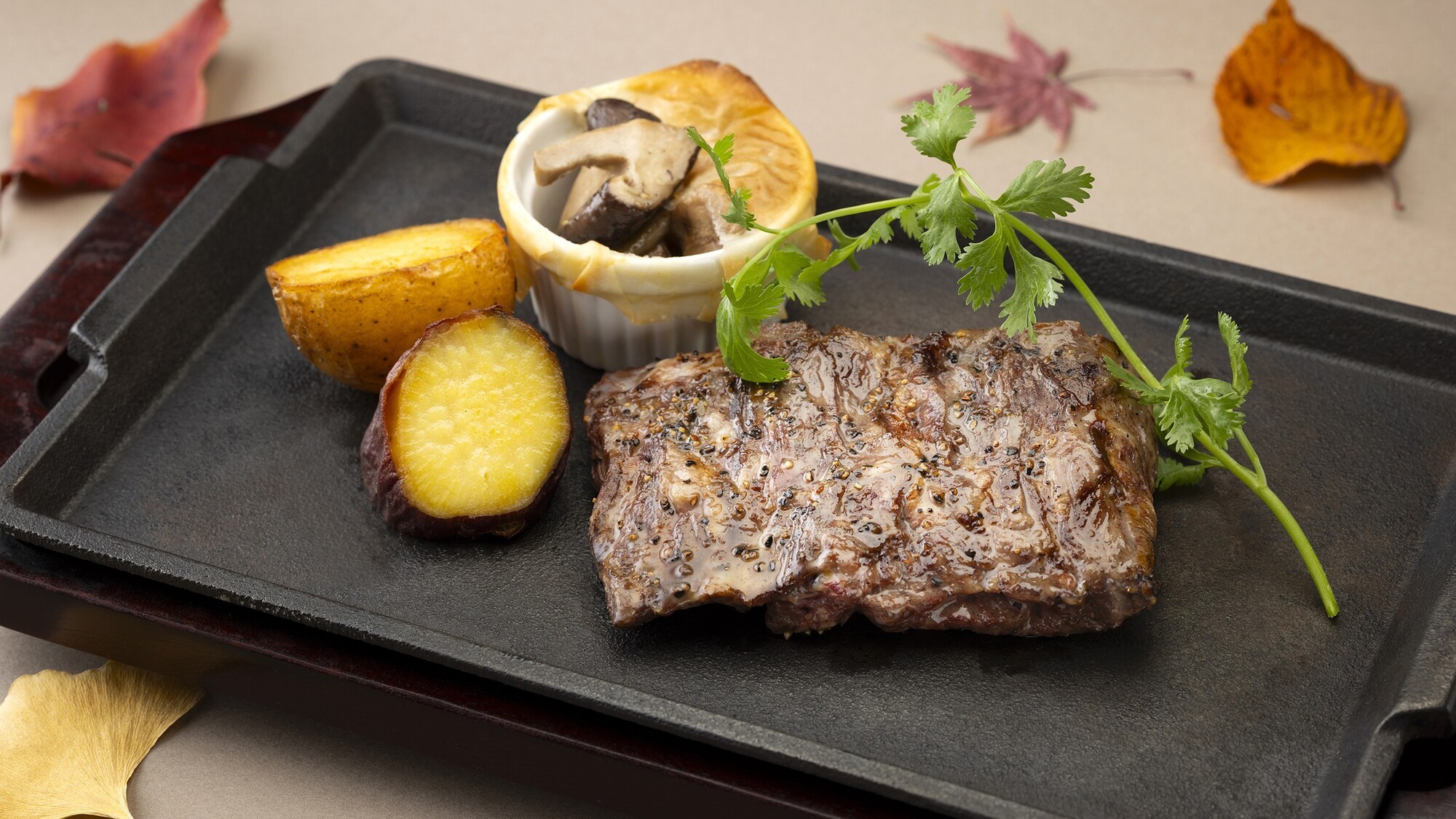 グリル：AUSブラックアンガス