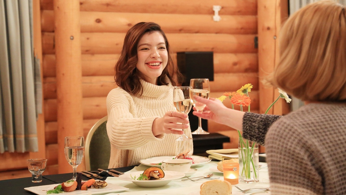 【Anniversary☆大切な記念日に】シャンパン＆デザートプレート付＜ラ・セゾン＞