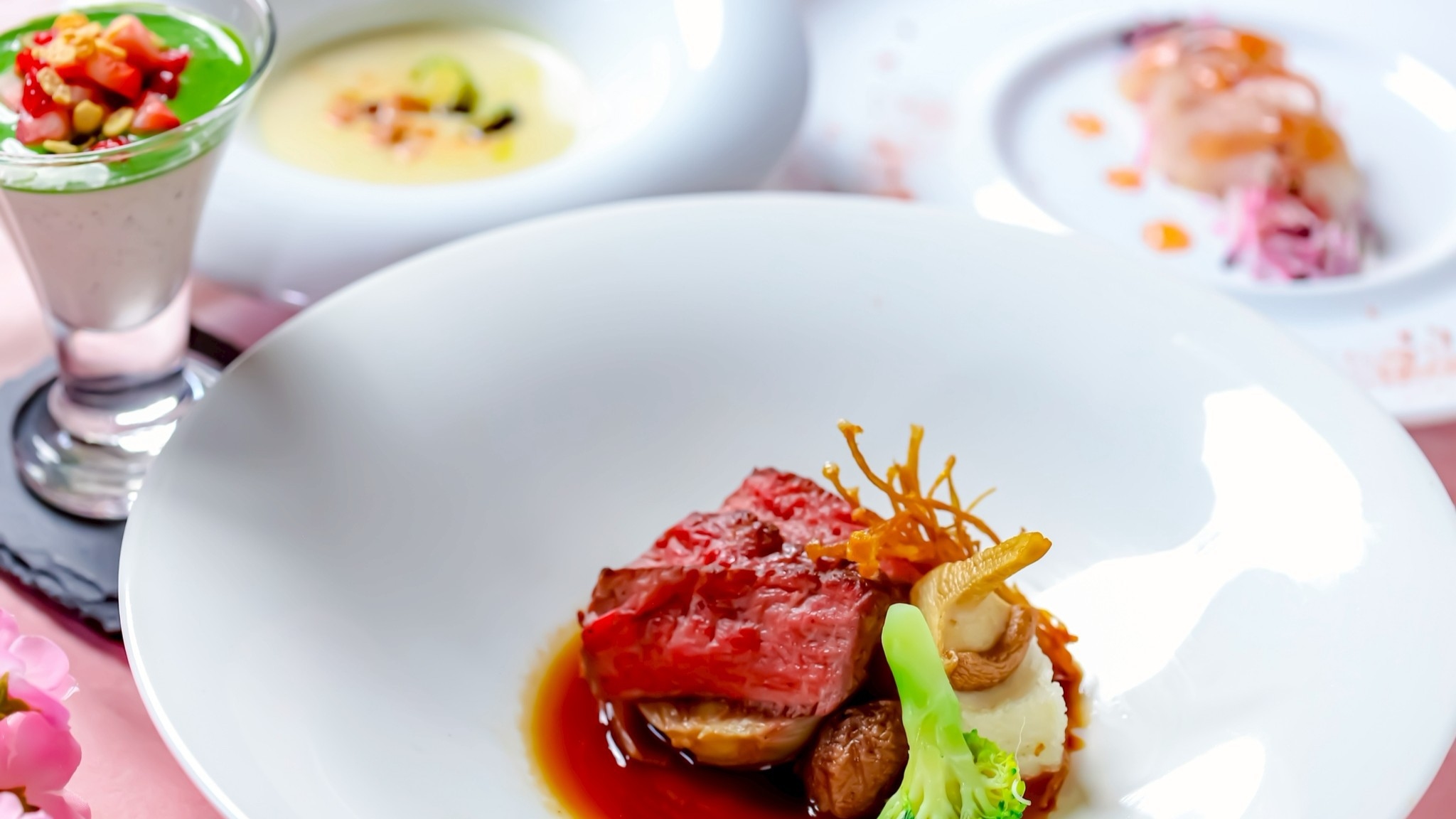 ランチコース11:30〜【タオル＆ドリンク付】平日はネット予約がお得「春のランチコース」と日帰り温泉