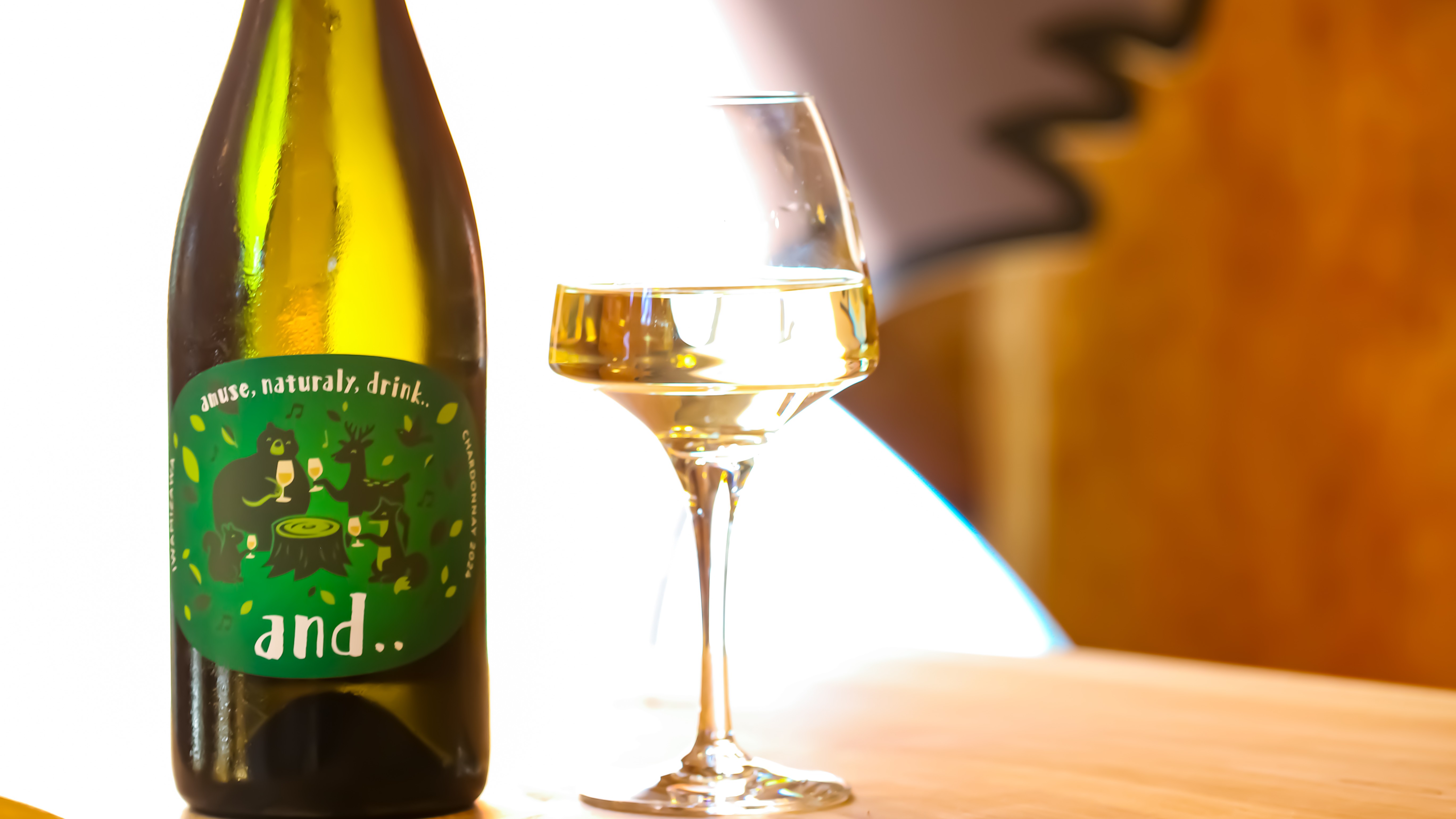 ホテルオリジナルワイン「and..」ホテル敷地内に広がる畑で収穫した葡萄使用♪シャルドネ辛口　