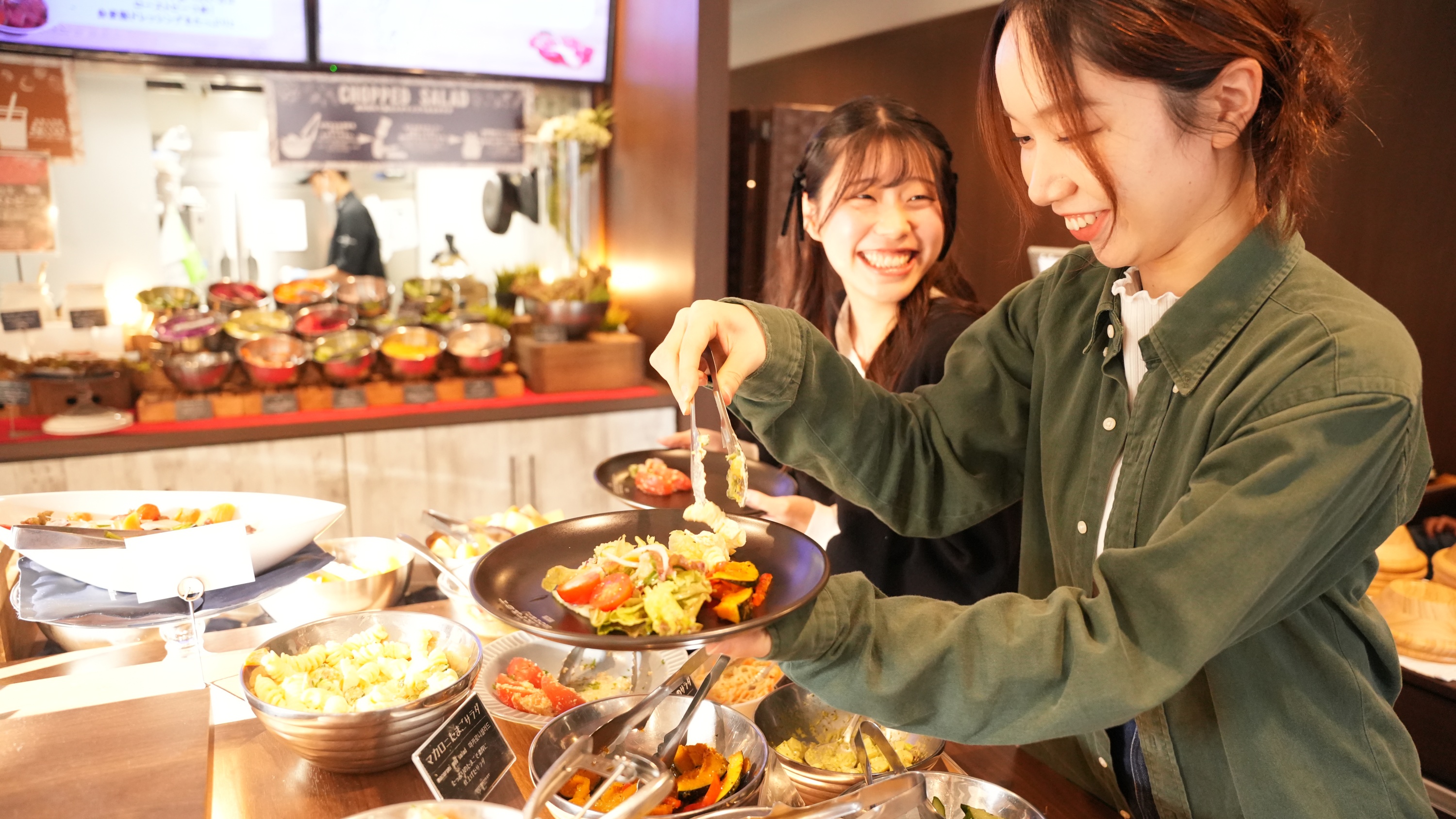 バイキング形式 6時30分～10時00分まで