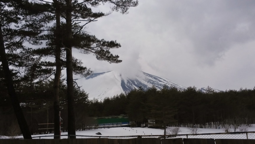 冬の浅間山