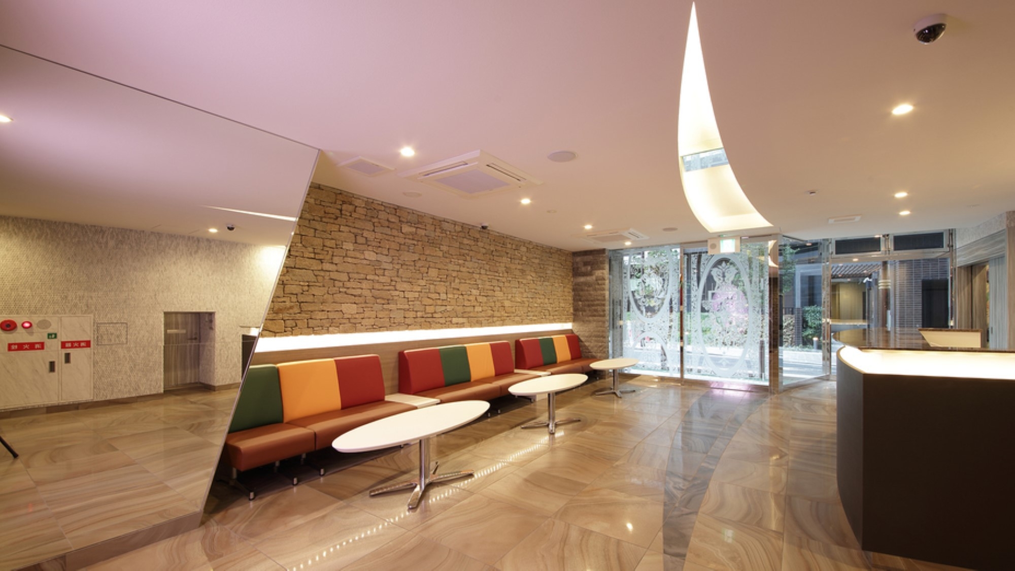 【ホテルまで改札出て60秒！】☆駅近すぎ〜！エリア最速でお部屋へご案内いたします（朝食ビュッフェ付）