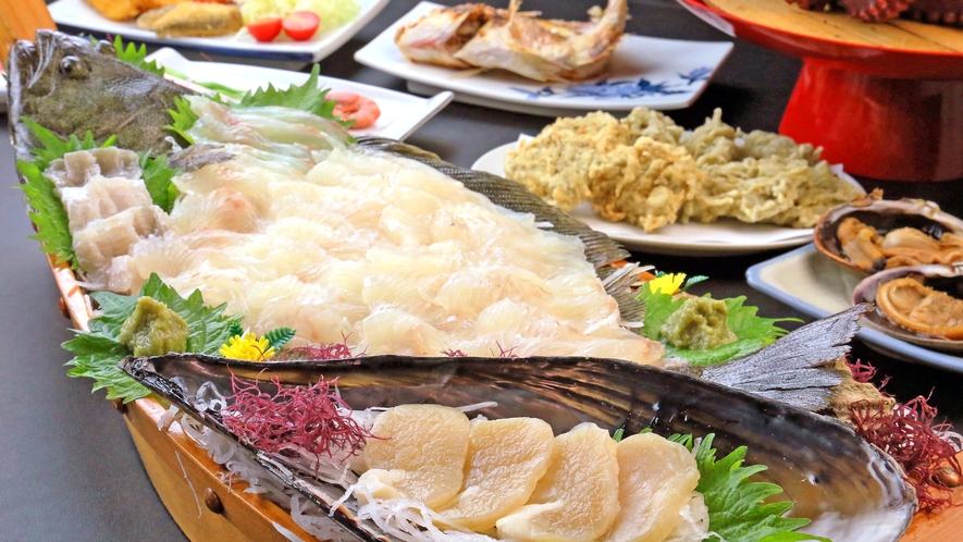 お食事・平貝、カレイ、大アサリ新鮮な旬をお召し上がりください。