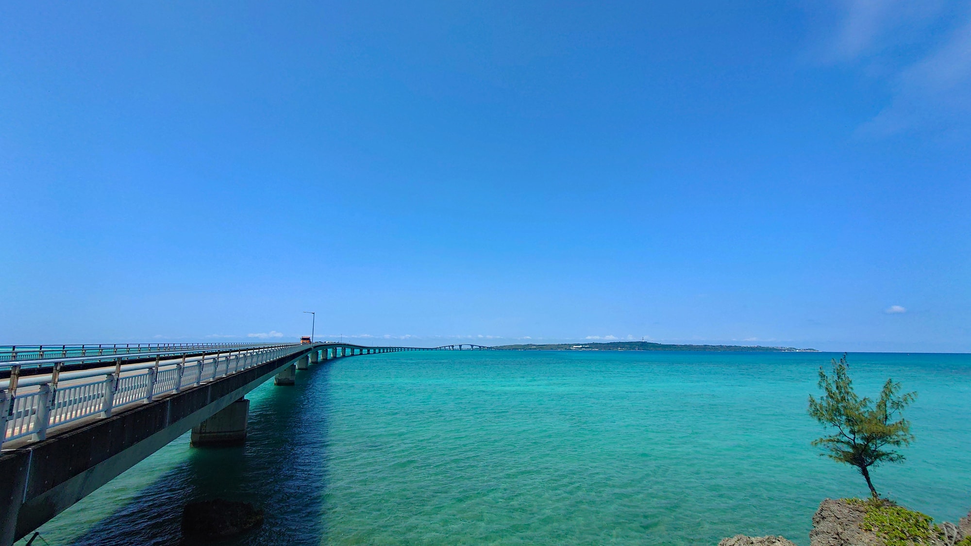 【伊良部大橋】無料で渡れる日本最長の橋！絶景が広がります