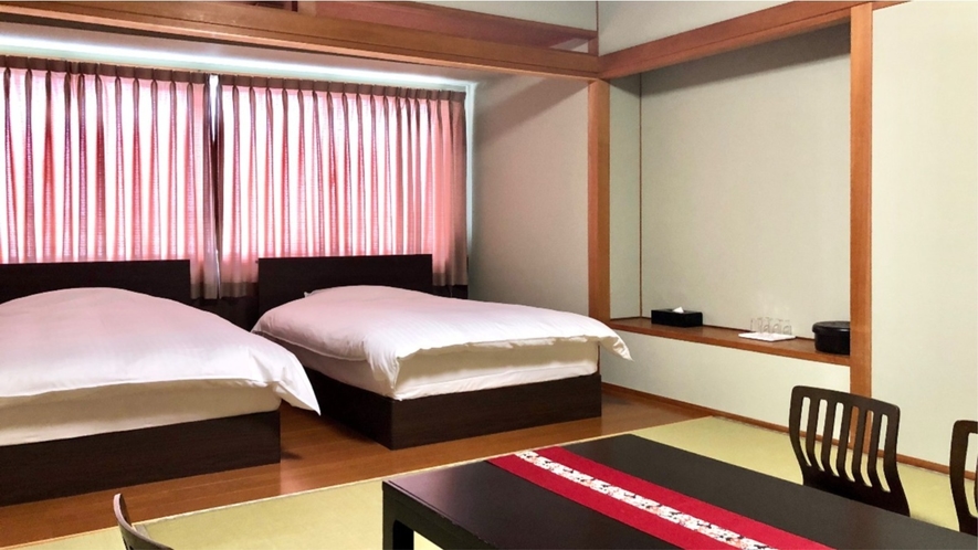 和モダンルームでゆったりと♪フローリングにベッド2台と畳敷きを備えた和モダンルームになります。