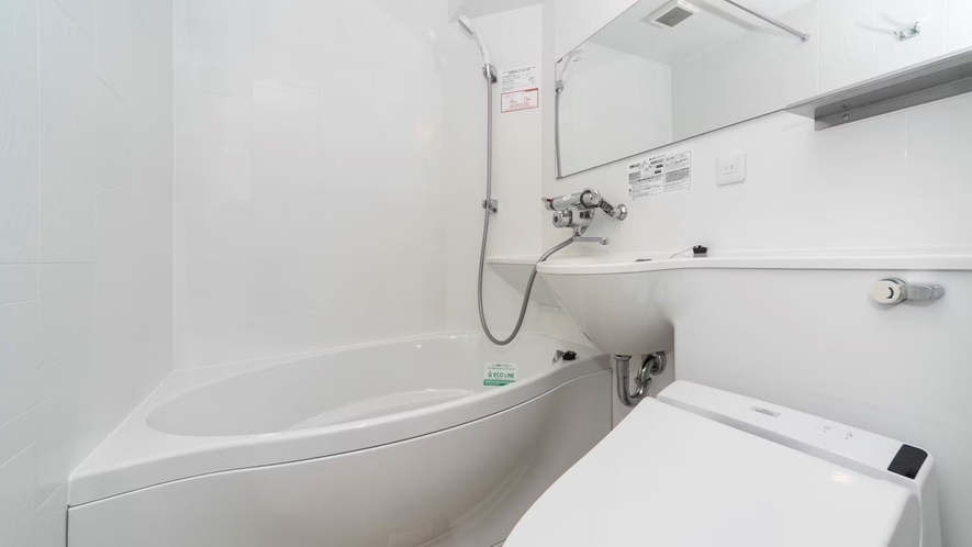 バスルーム -たまご型浴槽- 通常浴槽に比べ約20％節水効果ながら、ゆったりとした入浴を実現