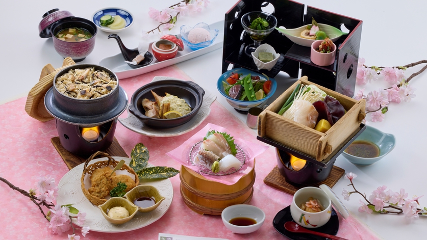 【春らんまん会席】旬のお造り・越乃鶏のグリル・桜鯛のせいろ蒸しなど★夕食会場／宴会場