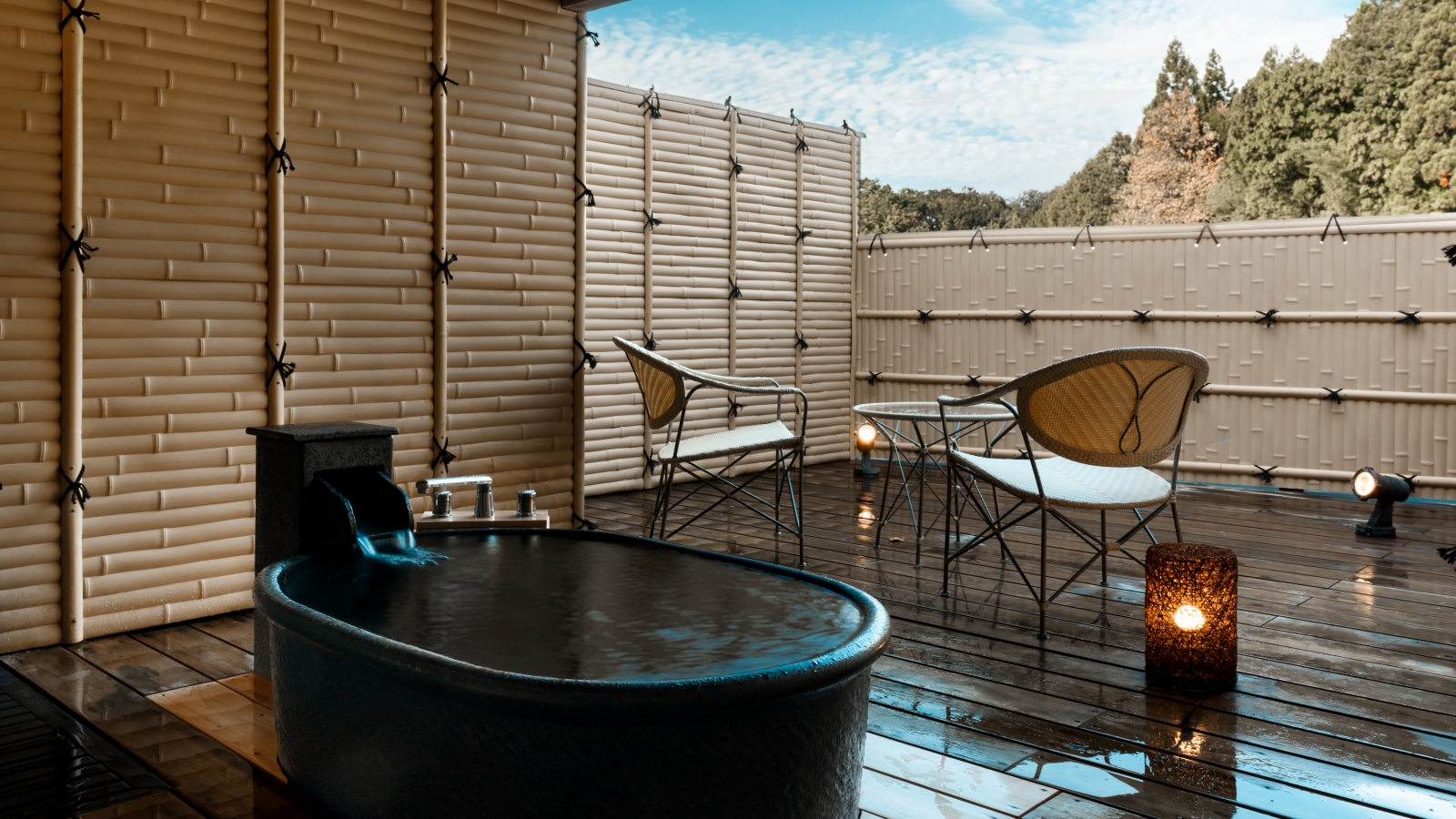 【温泉露天風呂付桐和モダン付客室】