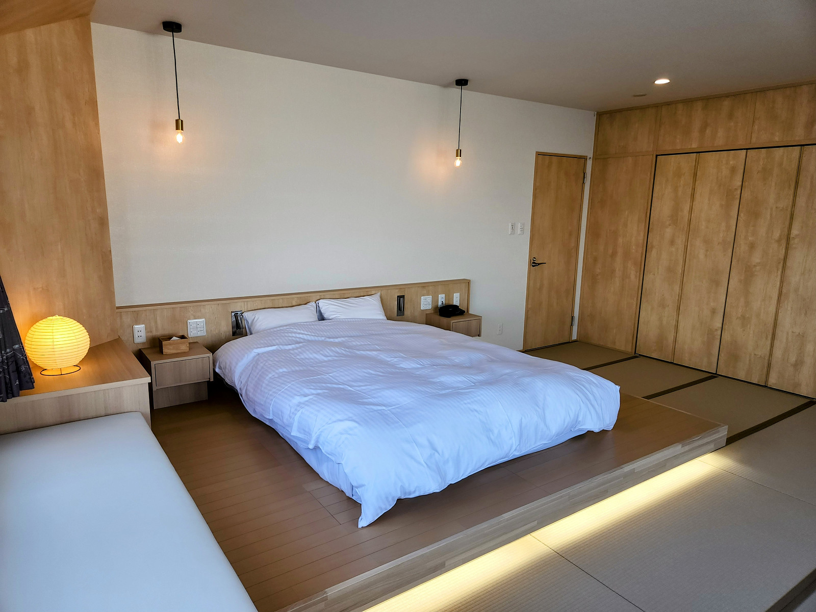 【客室】＜最上階＞特別室130平米/4名【禁煙】