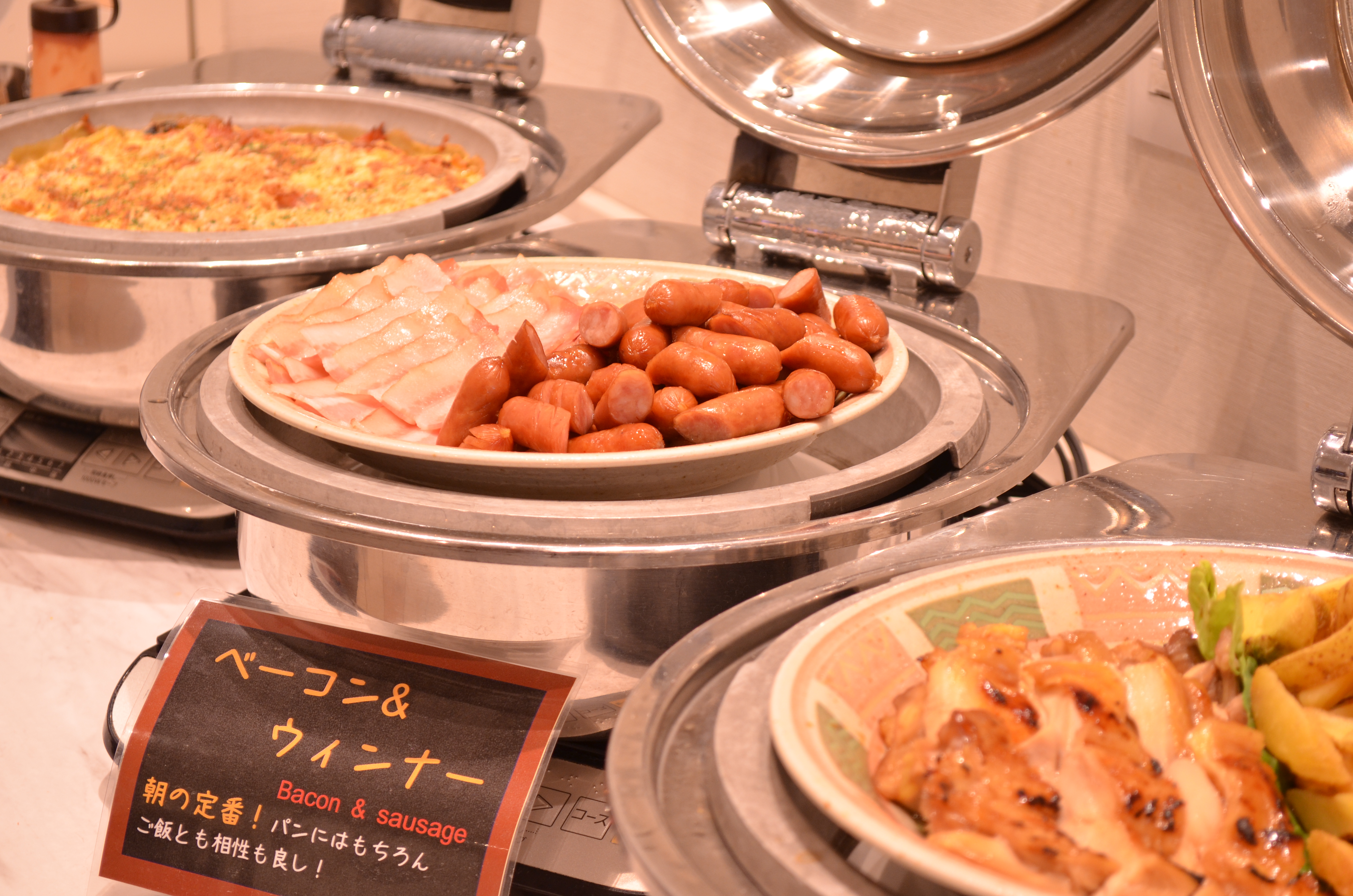 和洋約50品のご朝食（一例）