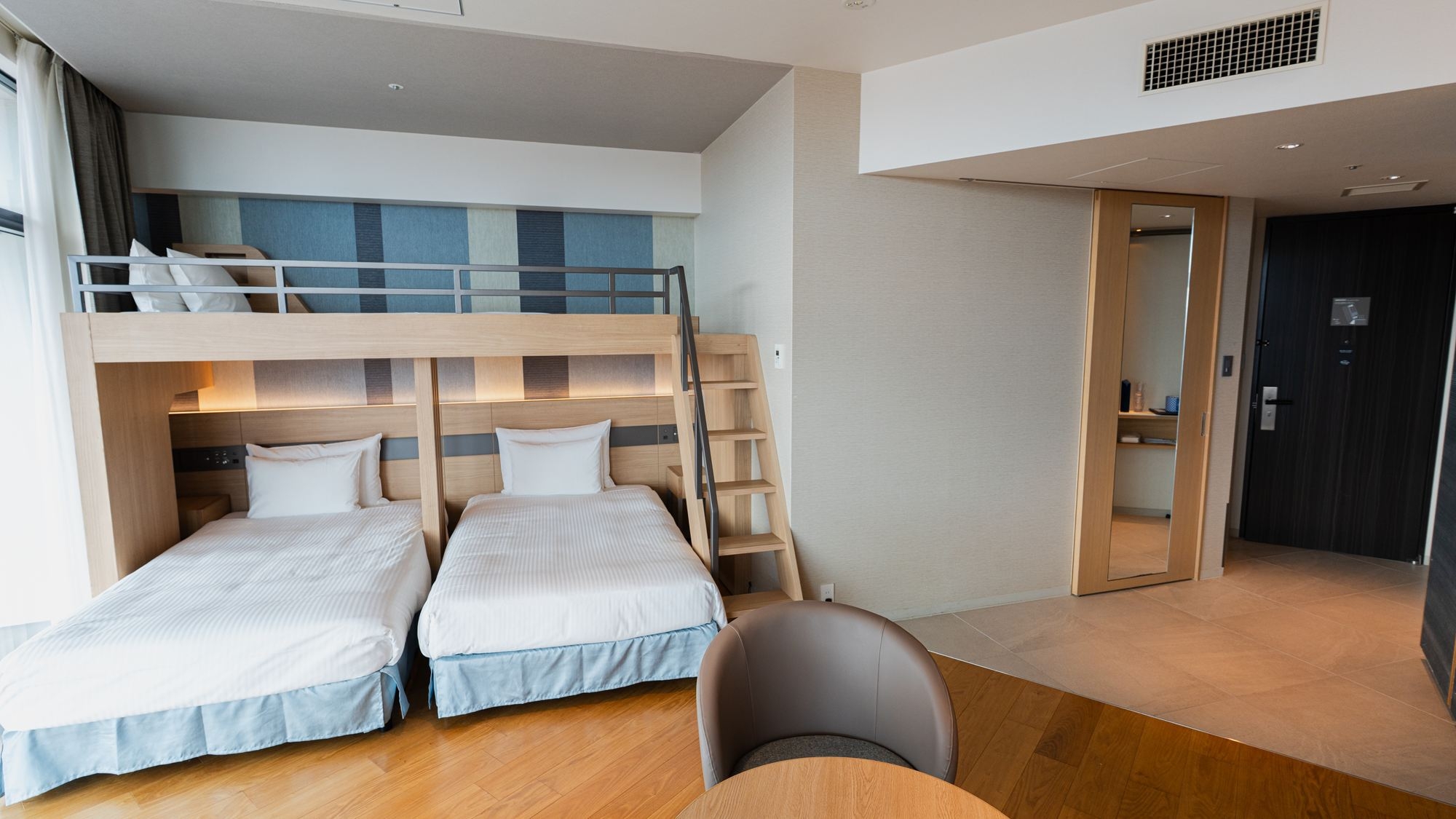 【客室リニューアル】家族や友人との旅行にピッタリ♪4名まで宿泊可能なお部屋が誕生☆(朝食付き)