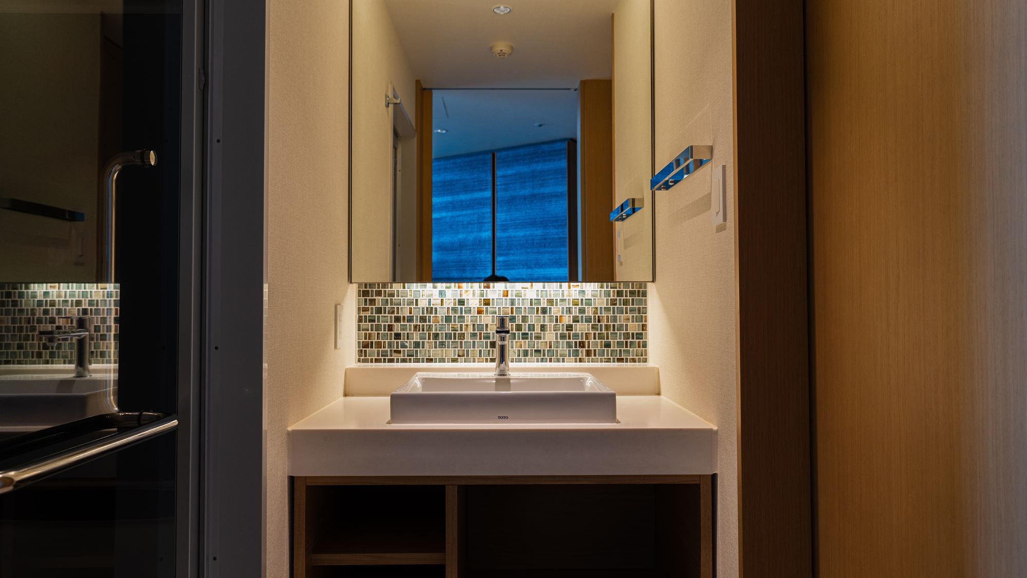 【客室リニューアル】家族や友人との旅行にピッタリ♪4名まで宿泊可能なお部屋が誕生☆(朝食付き)