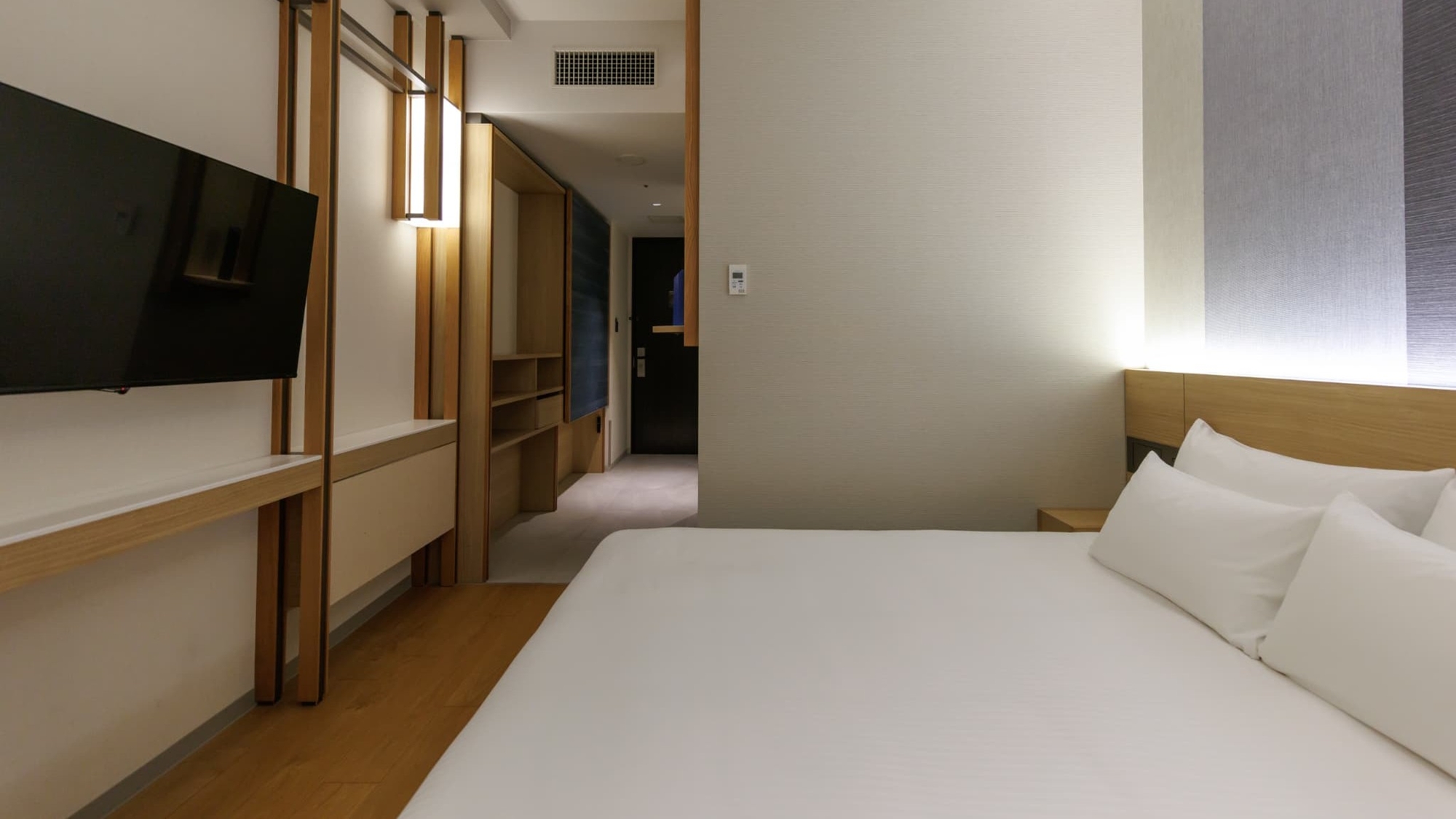 スーペリアダブル｜23㎡｜160cm幅ベッド1台｜洗い場付バス・トイレ別