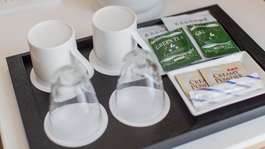客室アメニティ｜コーヒーと緑茶をご用意しております。