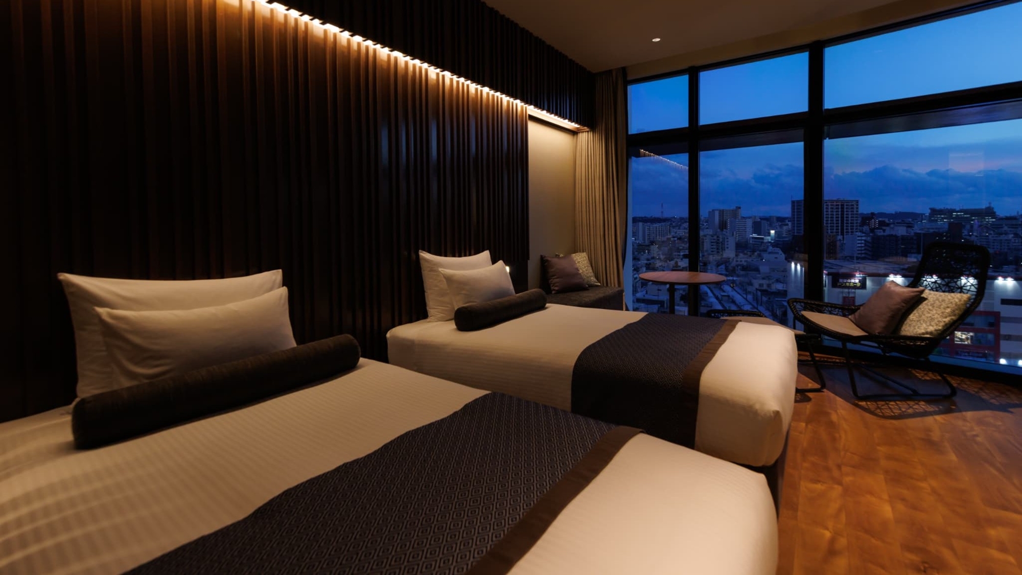 プレミアムツイン｜34㎡｜120cm幅ベッド2台｜洗い場付バス・トイレ別