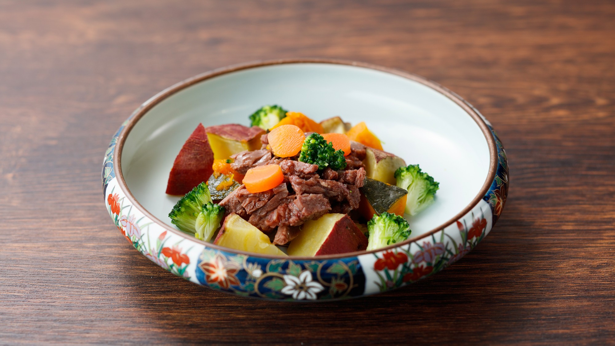 ワンちゃん用別注料理（鹿肉とゴロゴロ野菜のサラダ）