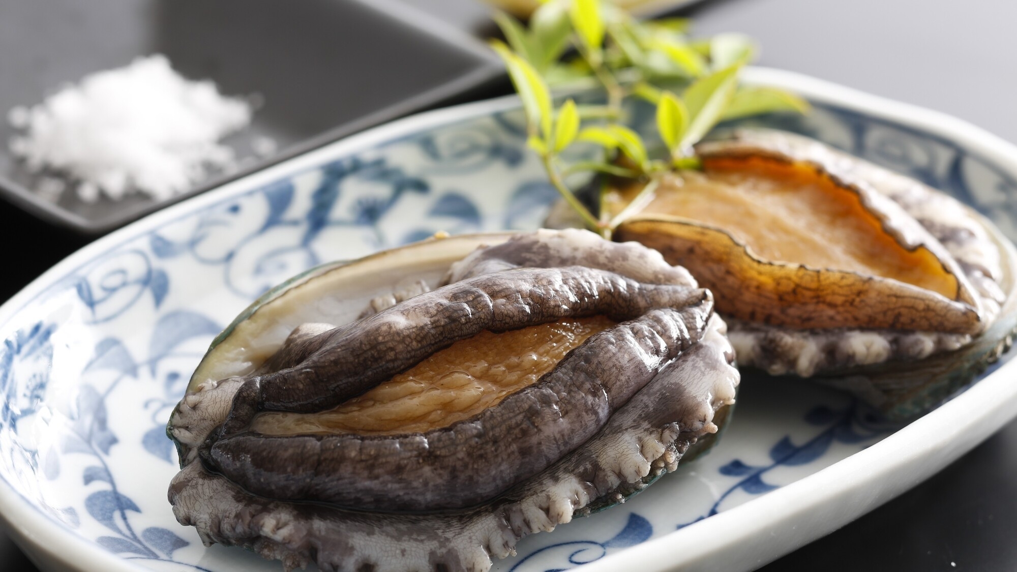 【冬】アワビの踊り焼き付きカニ料理５品付きお手軽会席プラン