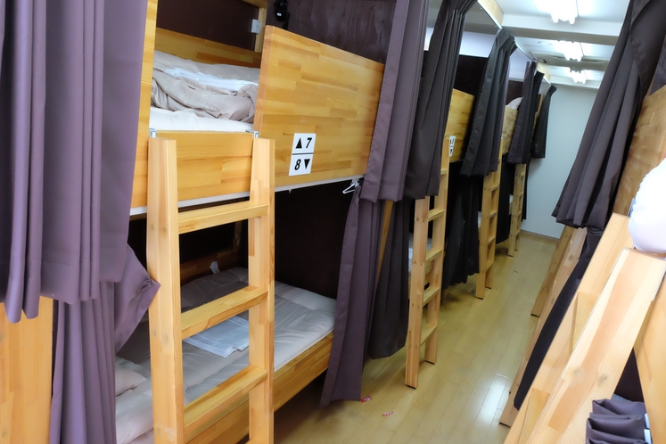 male dormitory （男性ドミトリー）広々とした空間