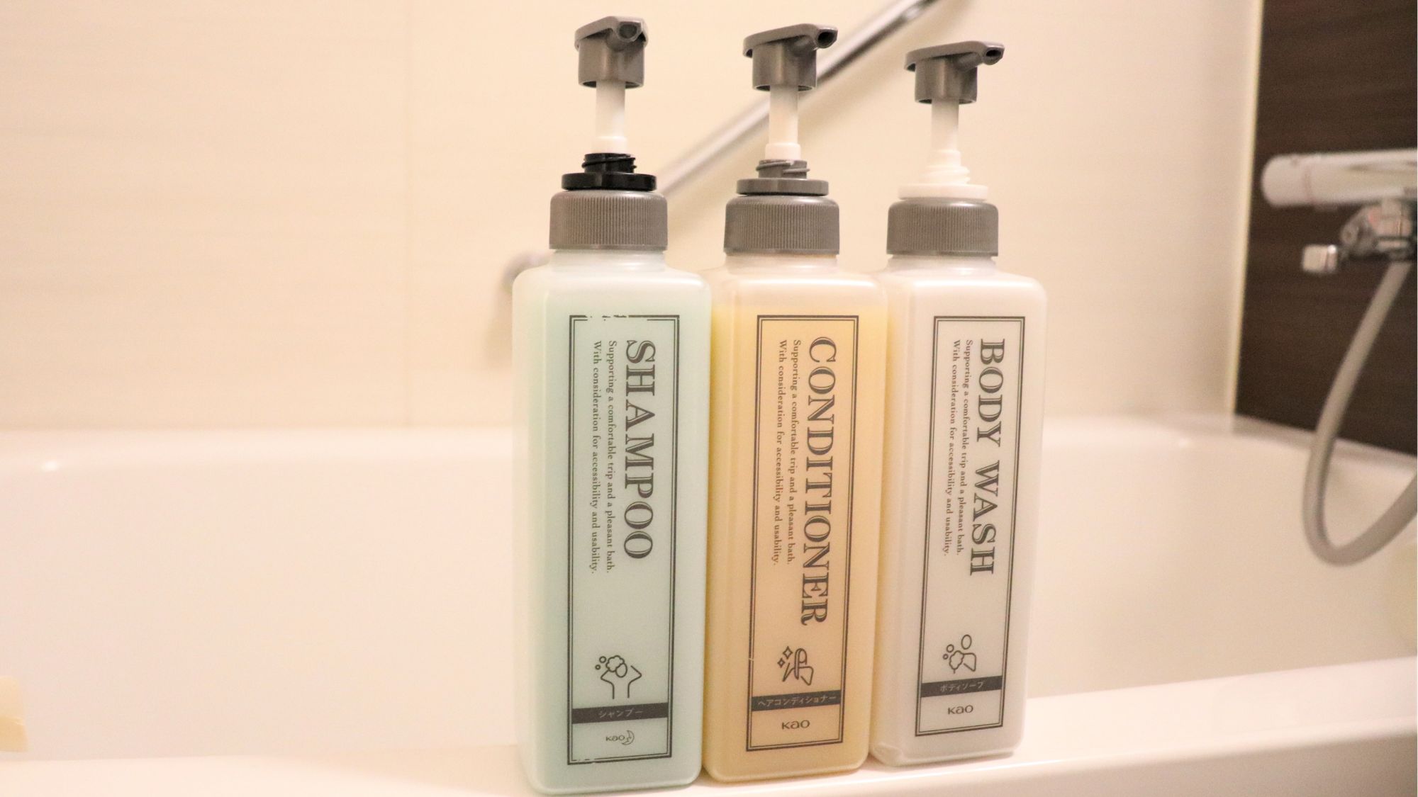 【バスルーム備品】シャンプー＆コンデショナー、ボディソープをご用意しております