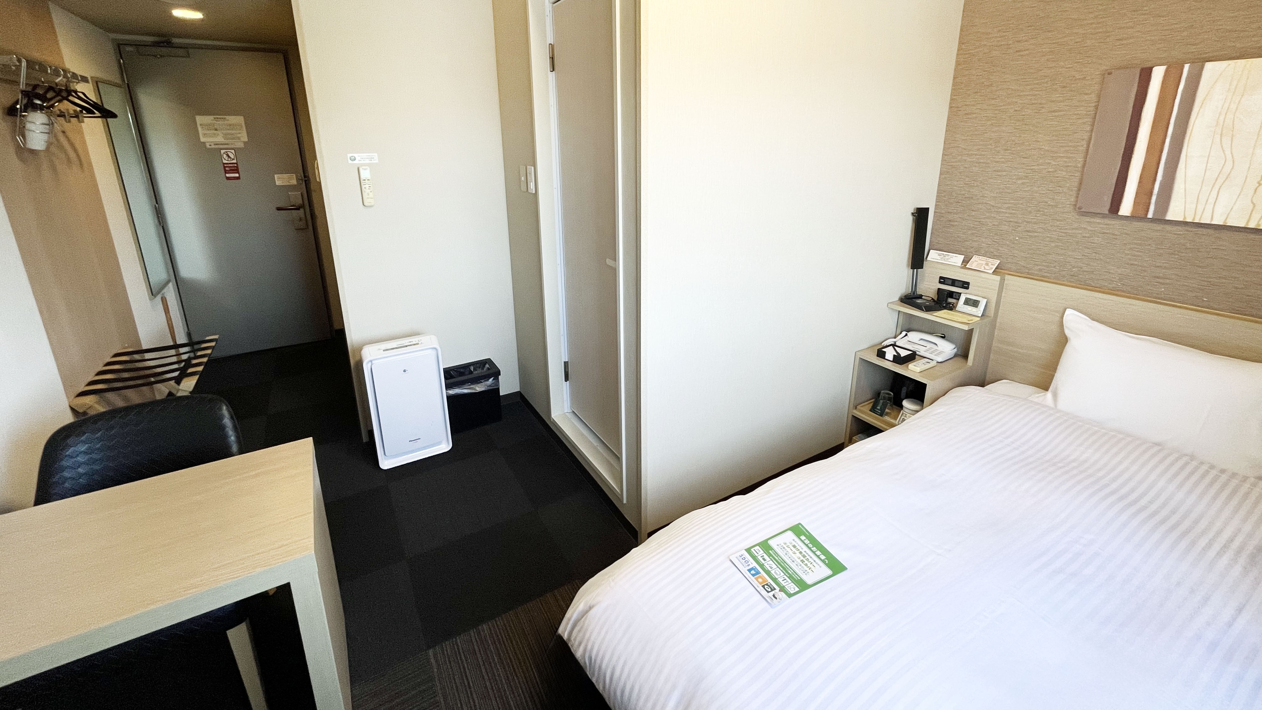 シングルルーム（同フロアに喫煙所あり）