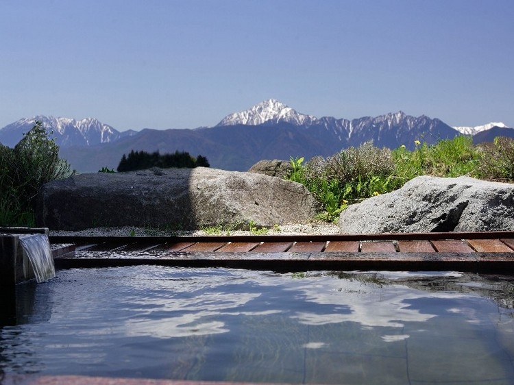 【蓼科で“雪見ととのい”サ旅】銀世界の貸切バレルサウナ×温泉で極上リセット！1泊2食付きプラン