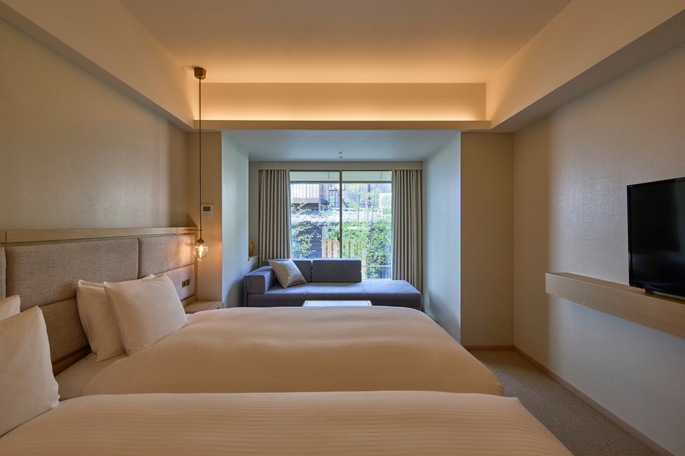 【デラックスツイン（ディベッド） 約37㎡ ベッド幅1,230mm×2台 定員3名】