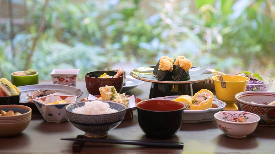 【朝食】日本料理店「八坂圓堂」による朝食