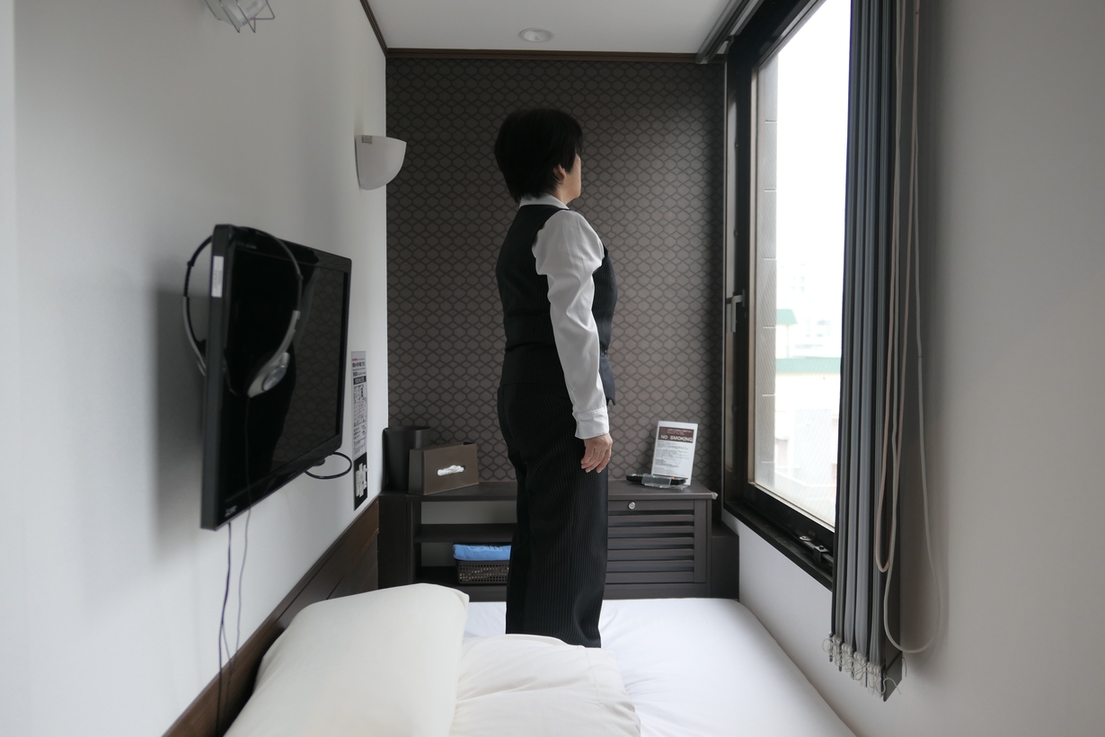 【一人旅応援】《素泊まり》広島初カプセル内で立って着替えができる広い部屋！