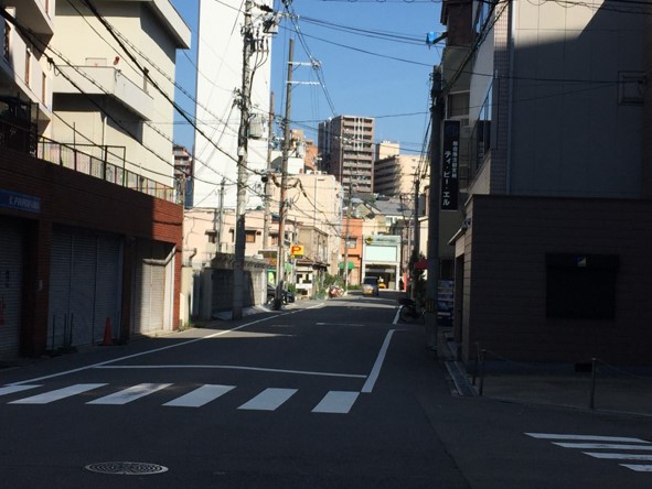 【アクセス】 6.直進すると松屋町筋が見えてきます。