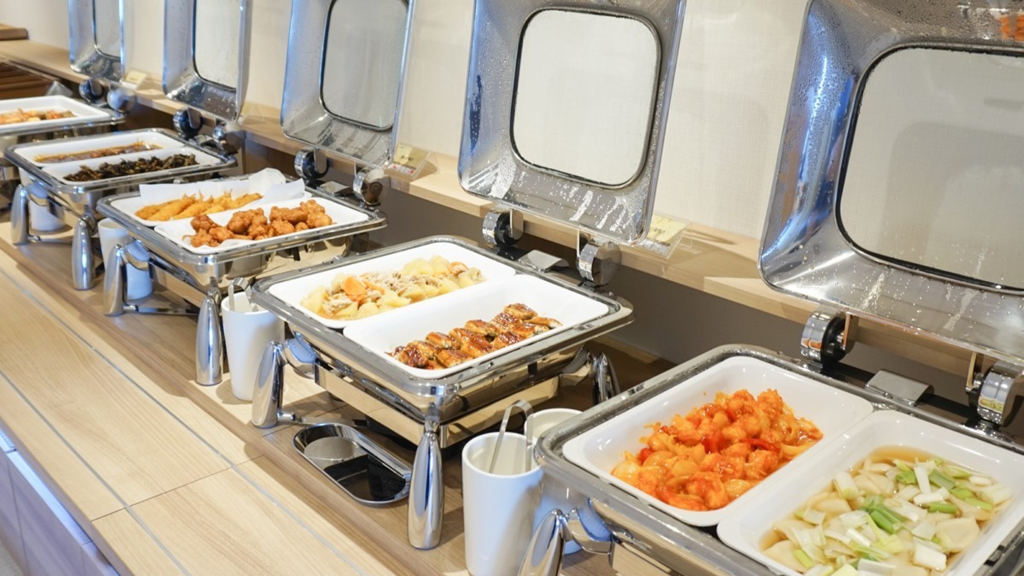 【夕食ビュッフェ】