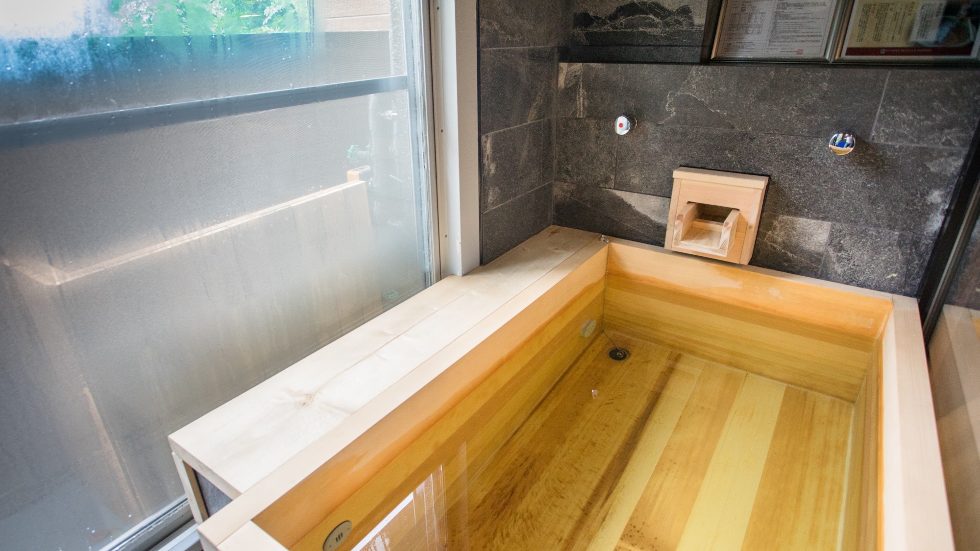 【洋モダン洋室】23平米