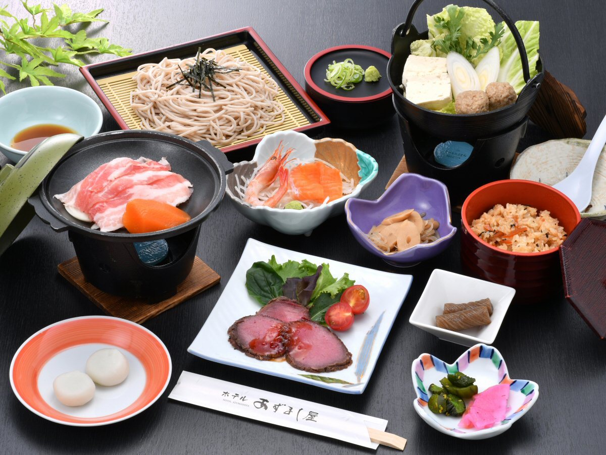 【雅】ご当地そば「牡丹そば」、ローストビーフ、鶏つみれ鍋の和食膳【2食付】