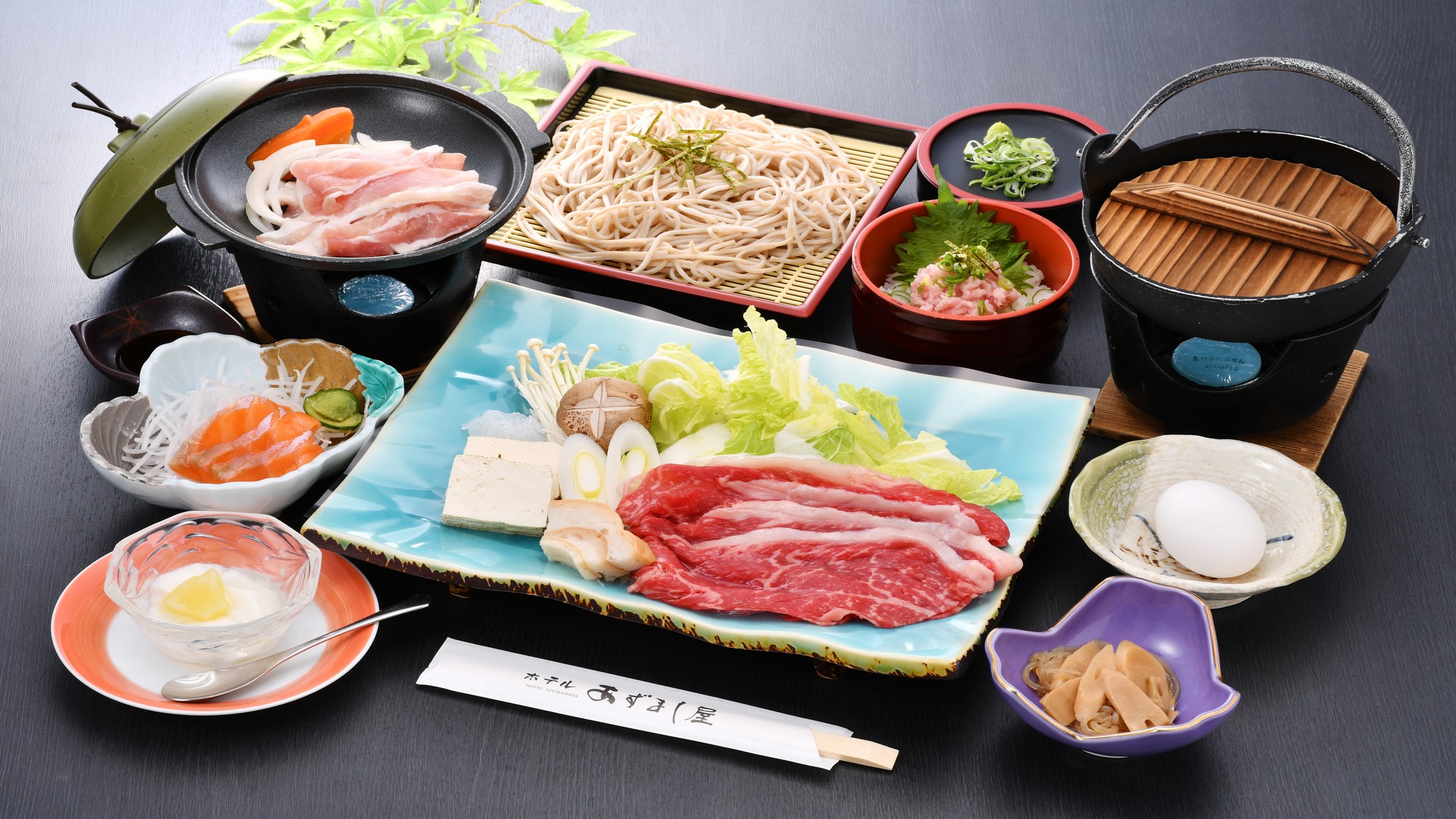 青森県産牛すき焼き、青森県産ポーク陶板焼きなどの和食膳※イメージ