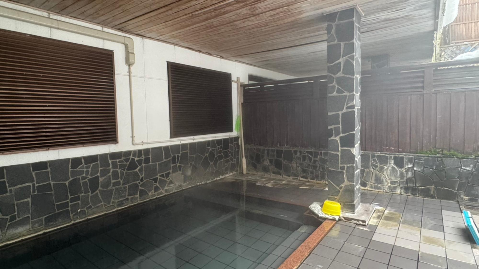 【内湯】湯けむりに心ほどける静寂のひととき