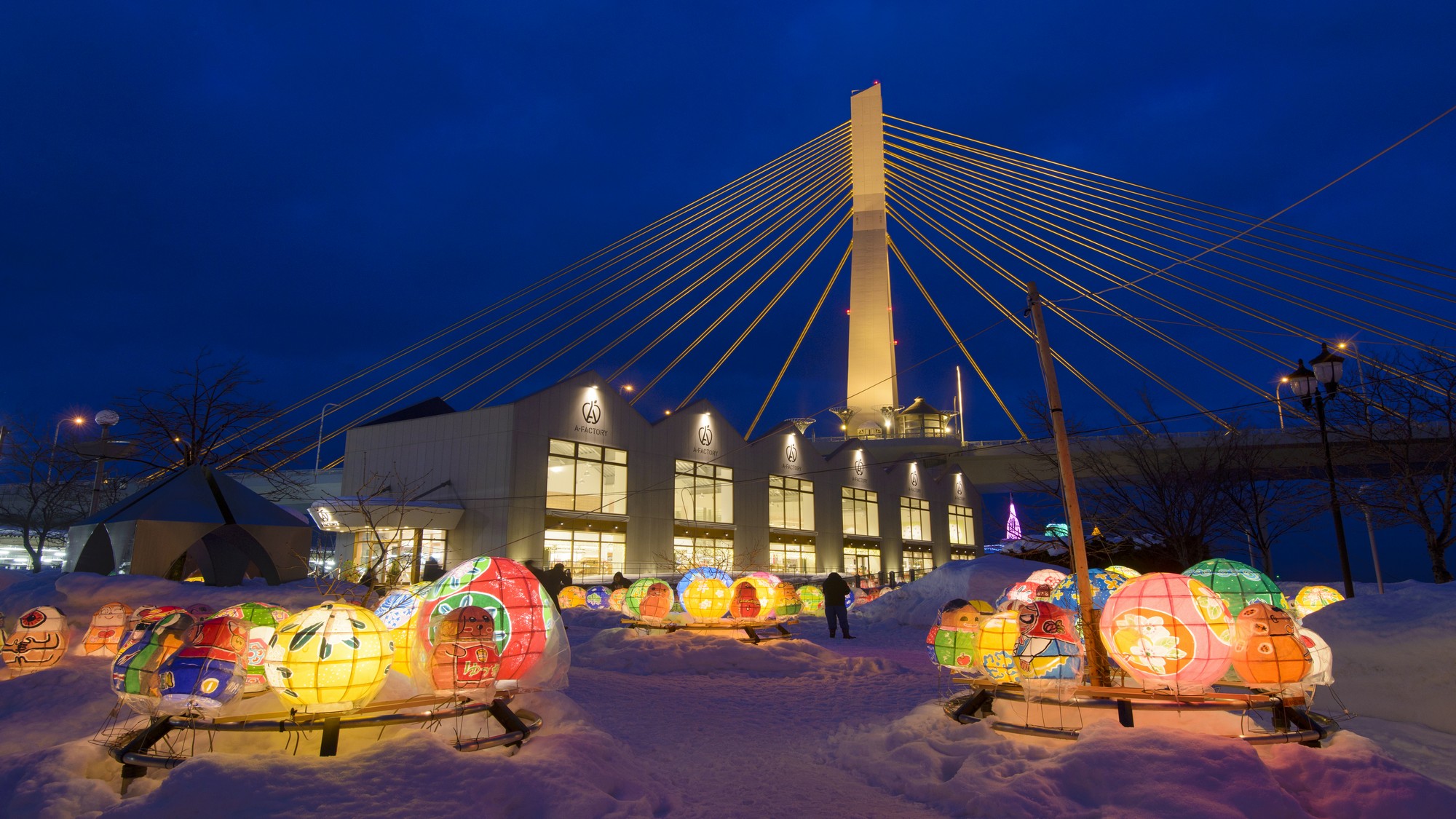 【あおもり灯りと紙のページェント】青森駅前からベイエリアを彩る冬の恒例イベントです。