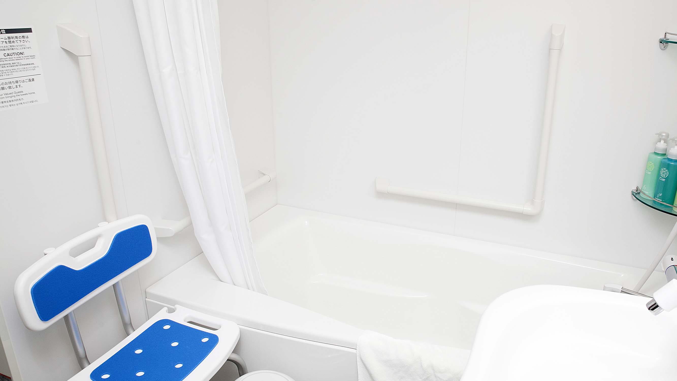 バリアフリールーム　ユニットバス