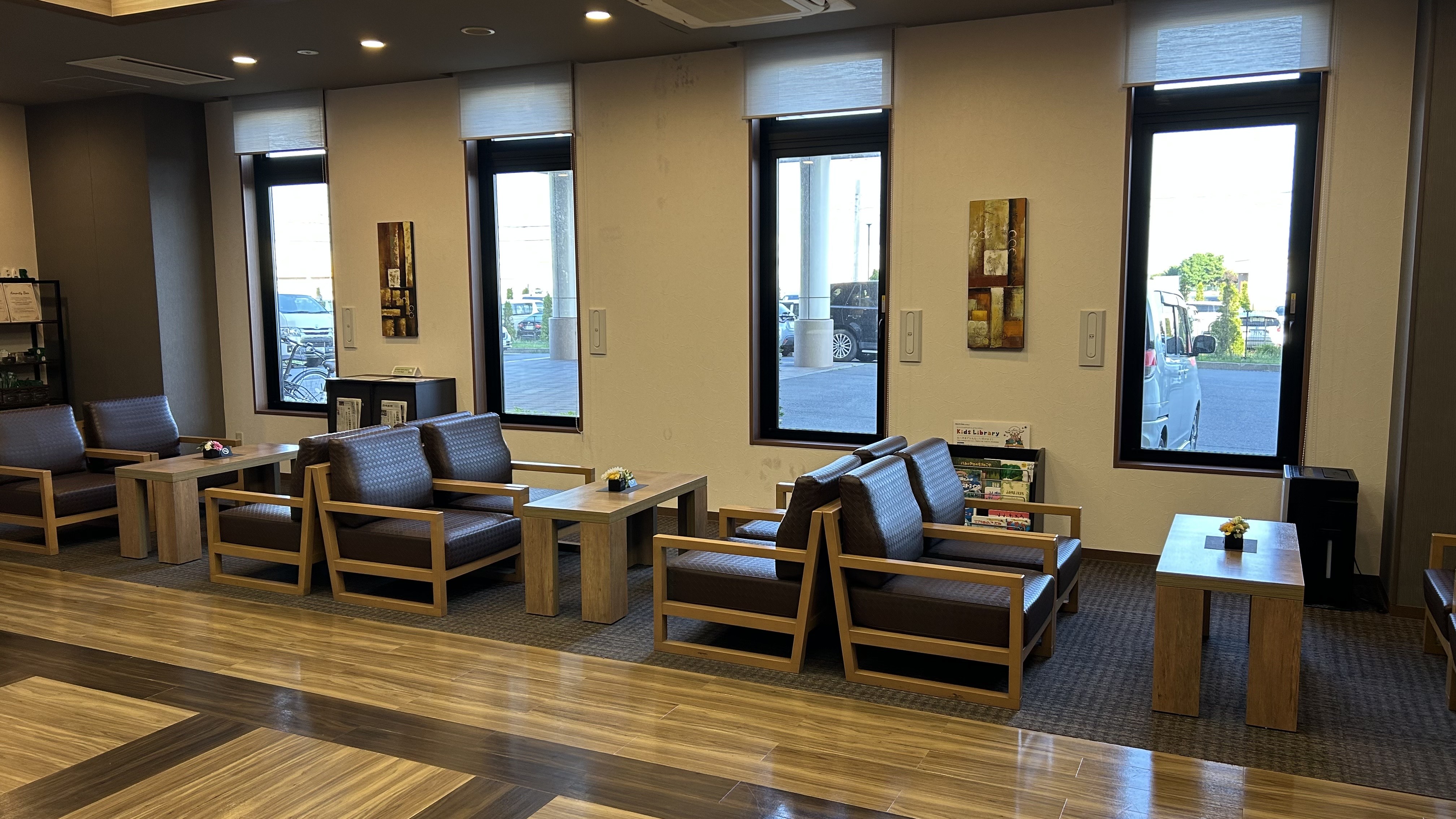 フロント前ロビー