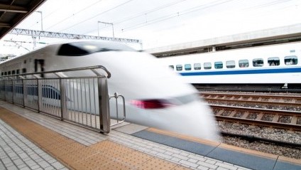 【アクセス】新幹線・新大阪駅より和泉中央駅まで電車で約６０分