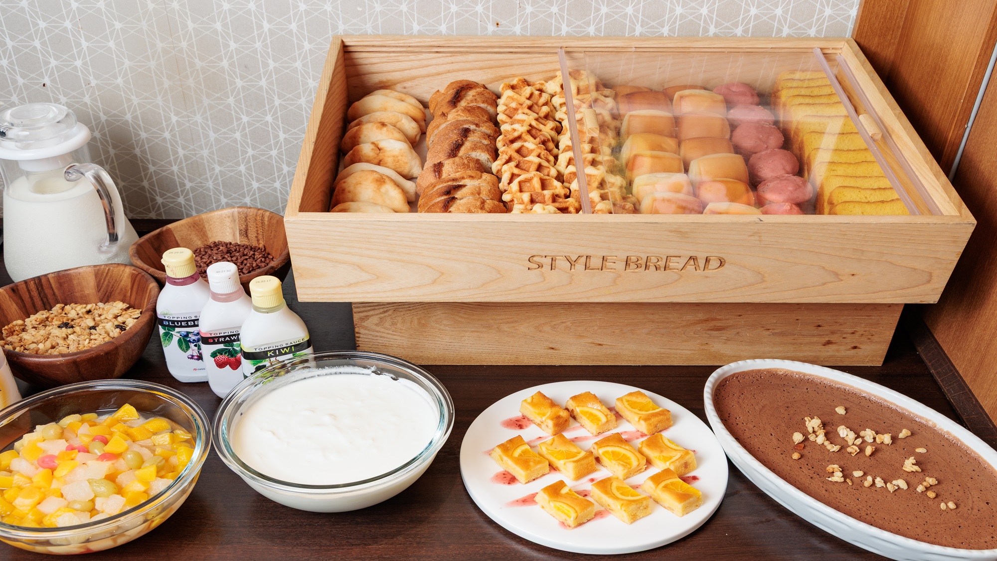 【朝食】パンやデザートも充実（イメージ）