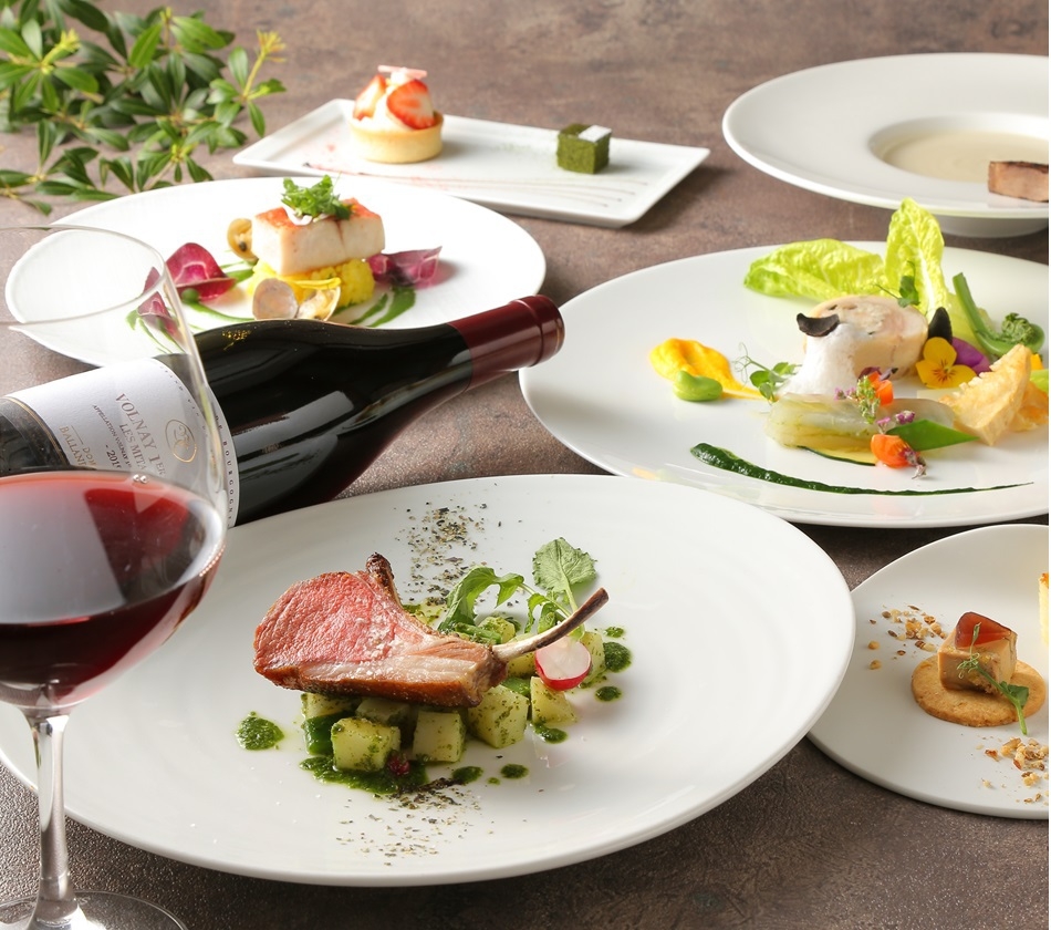 【楽天ポイント倍率アップ】【夕食グレードアップ】本格フランス料理「プラチナステイ」プラン
