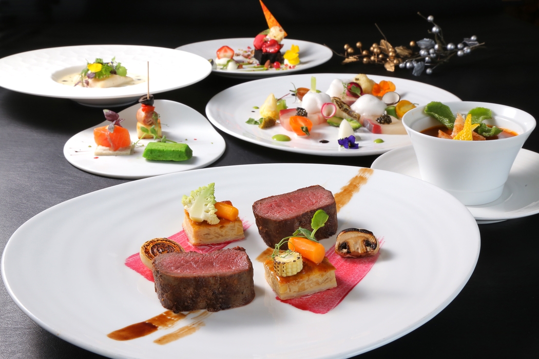 【楽天ポイント倍率アップ】【夕食グレードアップ】本格フランス料理「プラチナステイ」プラン