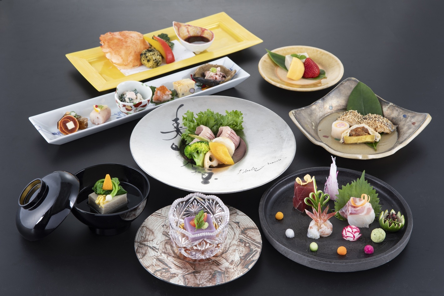 【夕食スタンダード】五感で楽しむ和食懐石料理「シーズンセレクション」プラン　夕・朝食付き