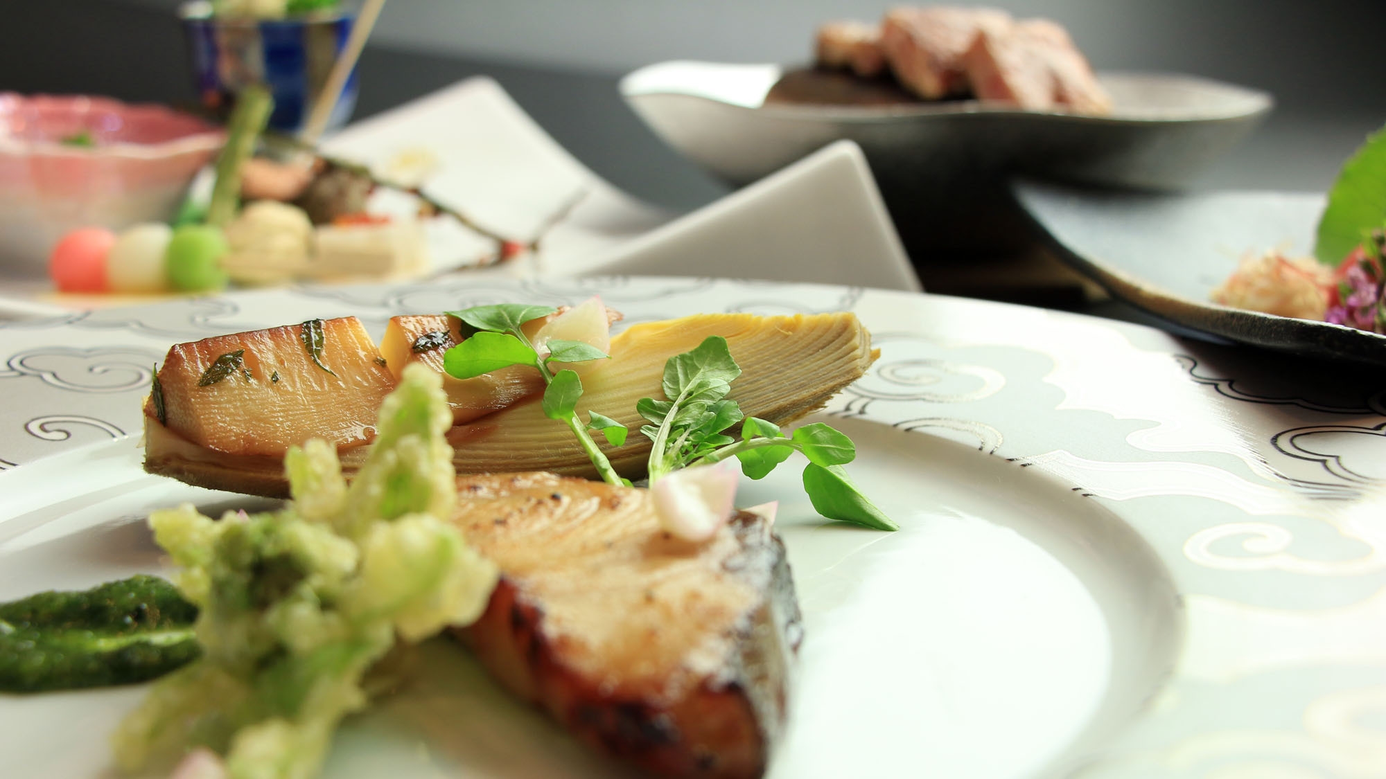 【連泊リトリート】森の静寂に身をゆだね、深い癒しへと導かれる滞在、滞在をより快適にする連泊特典付き