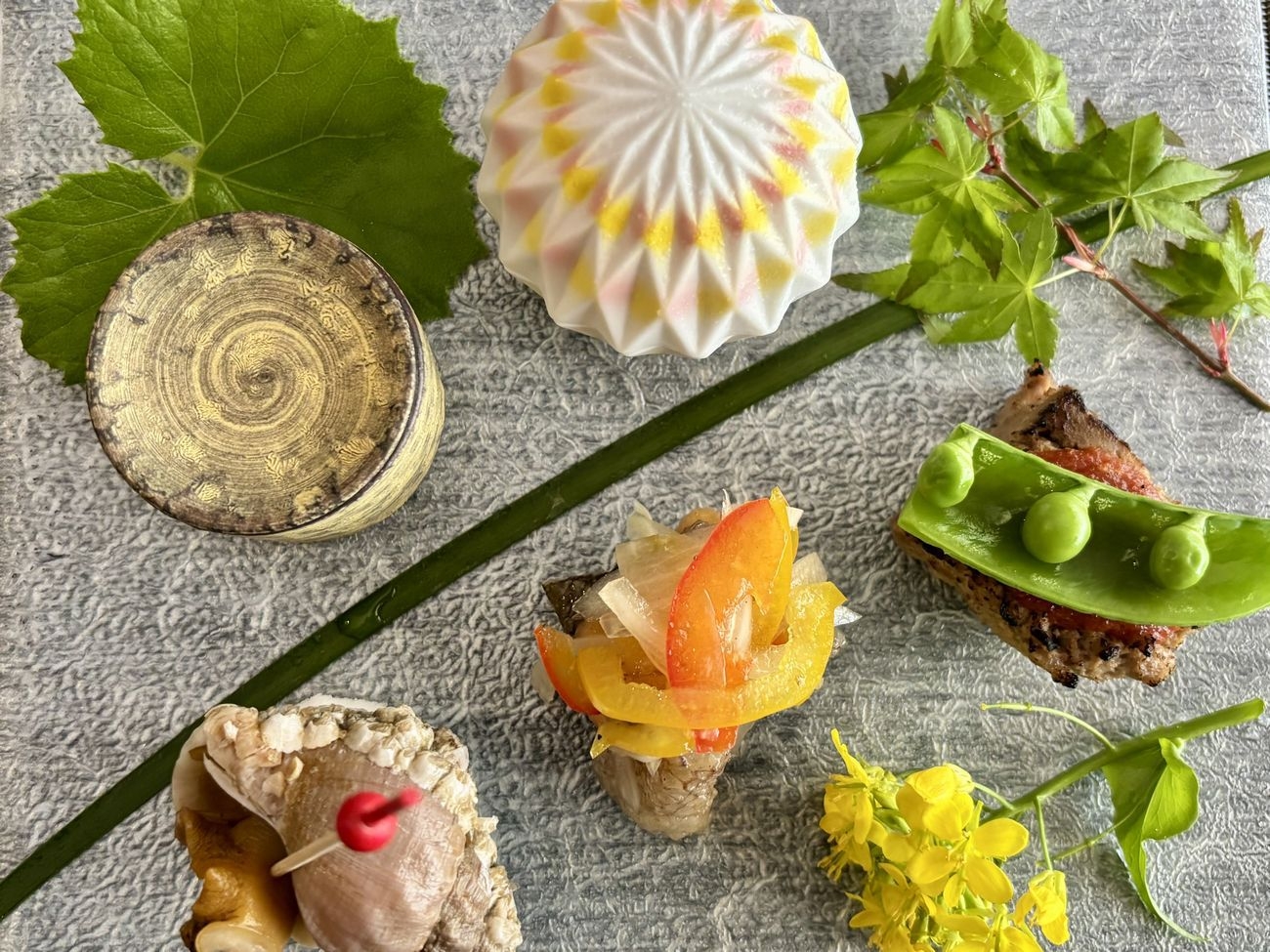 【GW旅4/26-5/6｜1泊2食】露天風呂付き離れの客室と個室レストラン。温泉と美食の特別な穴場旅